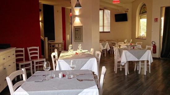 FM56 Radio Restaurant